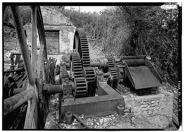 Photo:Clifton Hill Sugar Estate Cane Crusher Reduction Gears 1900s