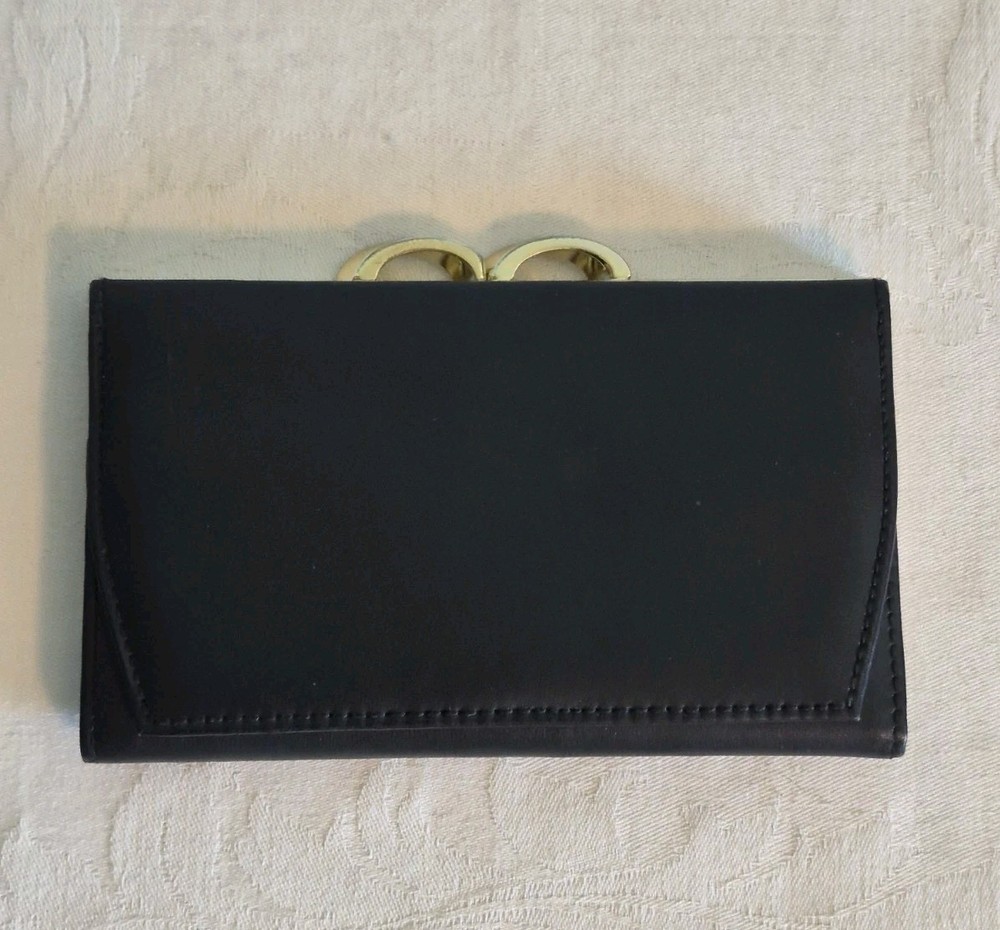 Vintage Leather Clutch Wallet Double Clasp Classic