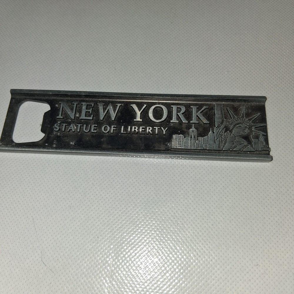 New York City Refrigerator Magnet Souvenir Travel Tourist Bottle Opener Metal