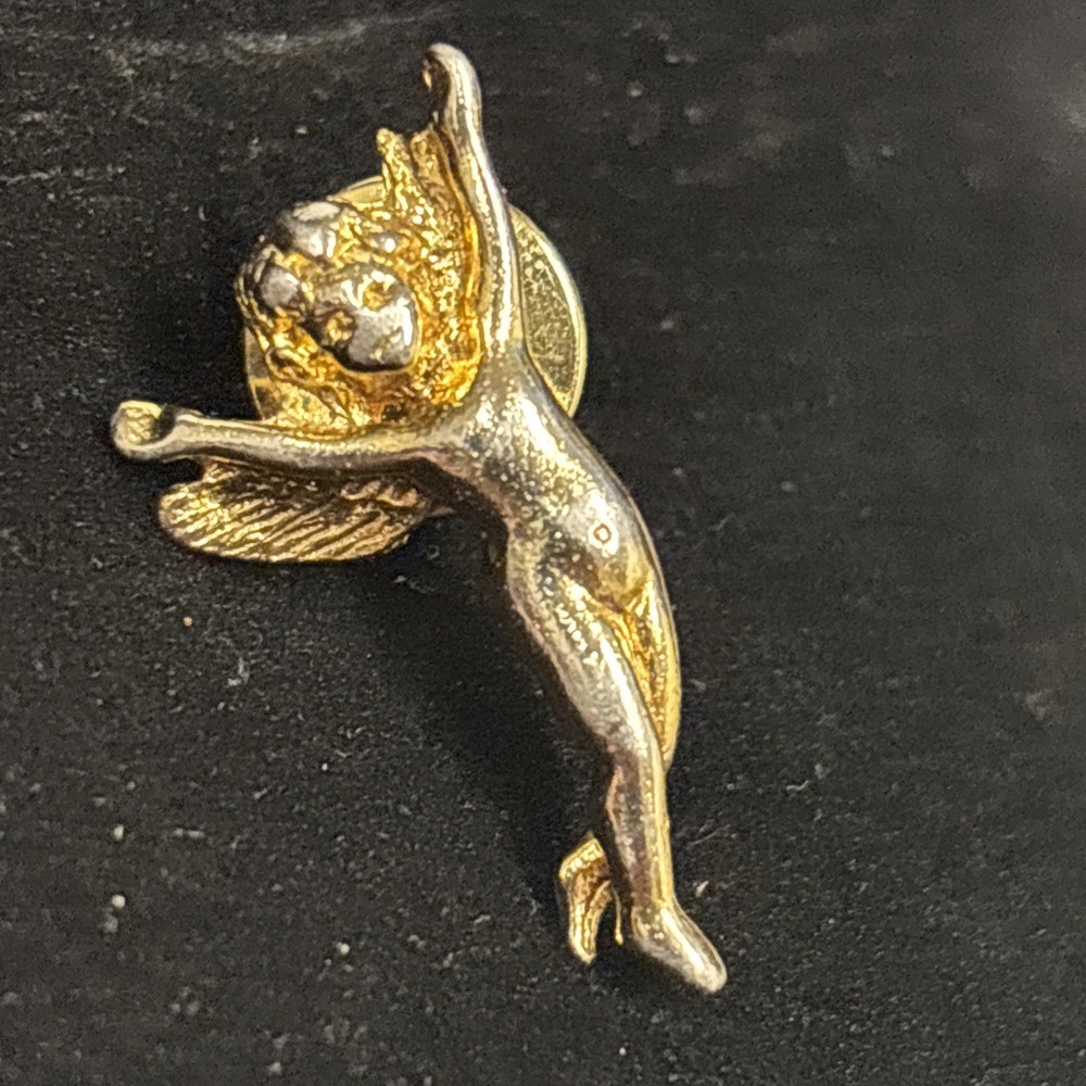 Cherub Gold Tone Angel Vintage Lapel Pin