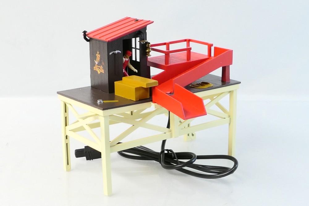 🚂 Lionel 1929040 O Scale Structure Anheuser Busch Barrel Loader 🚂