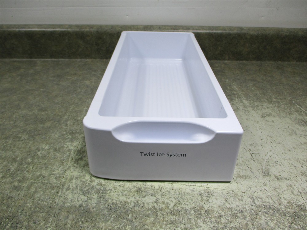 Samsung Refrigerator Ice Tray Part # Da63-00922D