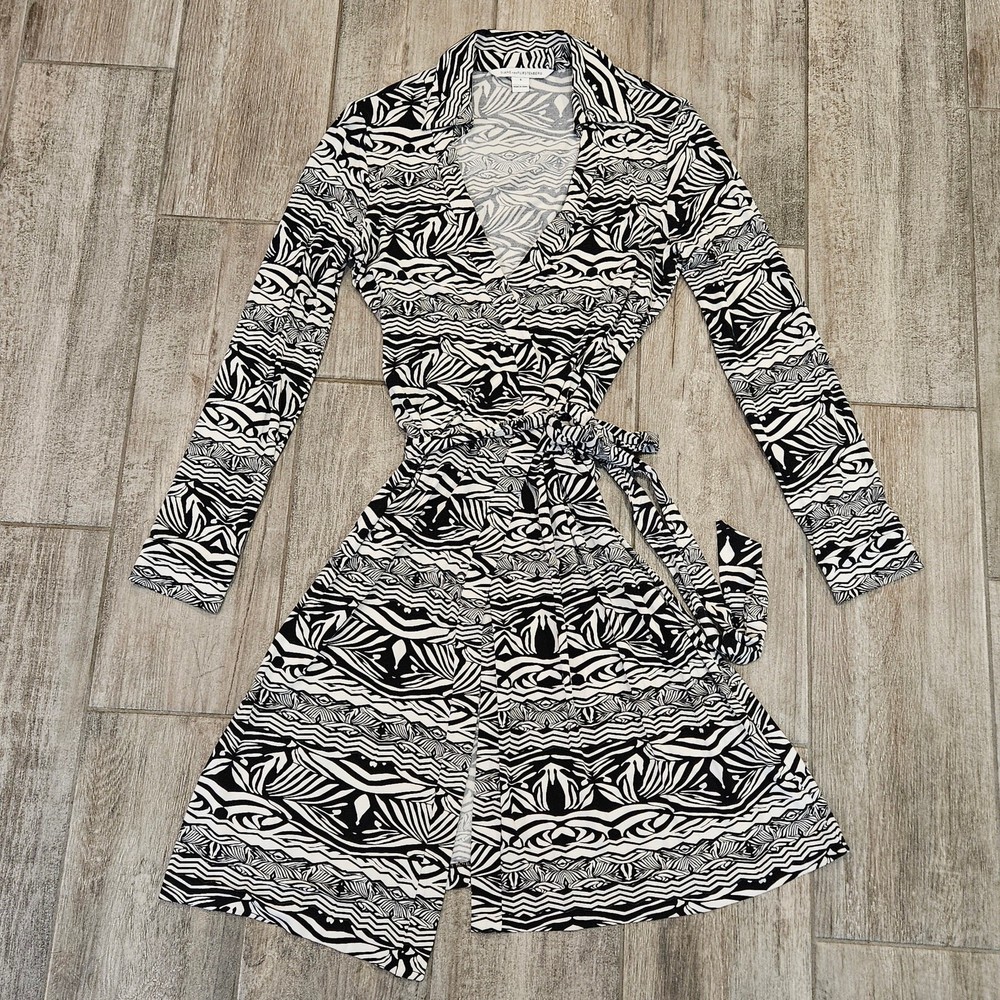 Diane von Furstenberg New Jeanne Two Wrap Dress Womens Size 6 Black White Print