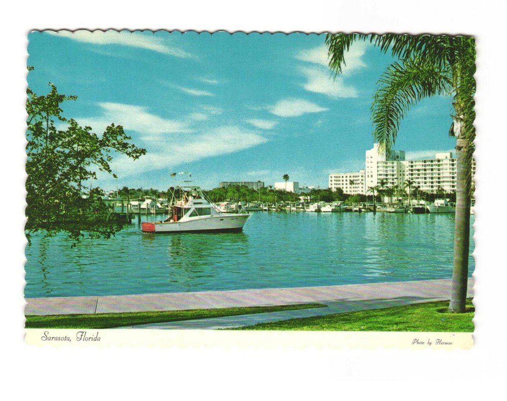 Sarasota FL, Marina Jacks vintage postcard unposted