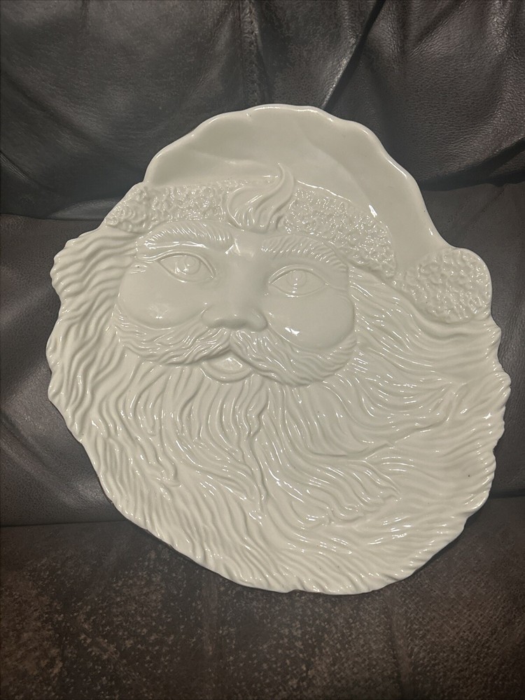 Mikasa Santa’s Cookie Plate Holiday Elegance Fine Porcelain Christmas Gold Trim