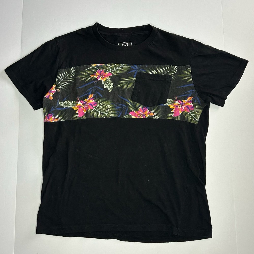 WXYZ Pocket T-shirt - Hawaiian Floral Print - Men’s Small Black Pocket Summer