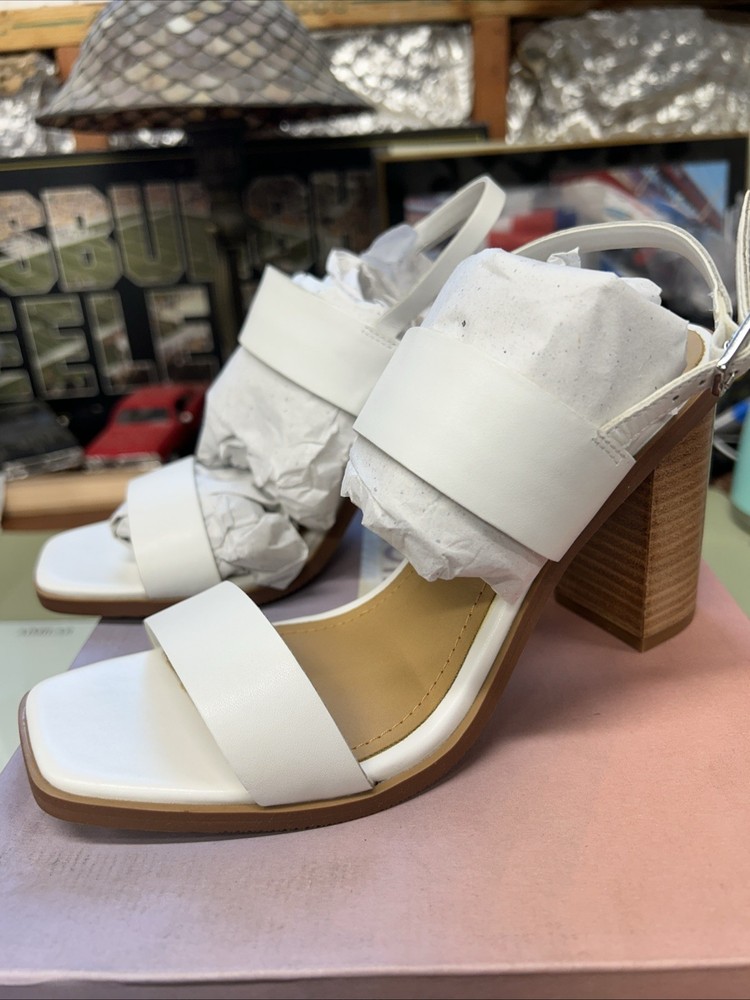 Lisa Vicky Women's Oasis Sandal, Size 6, Ankle Strap, Block Heel white leather