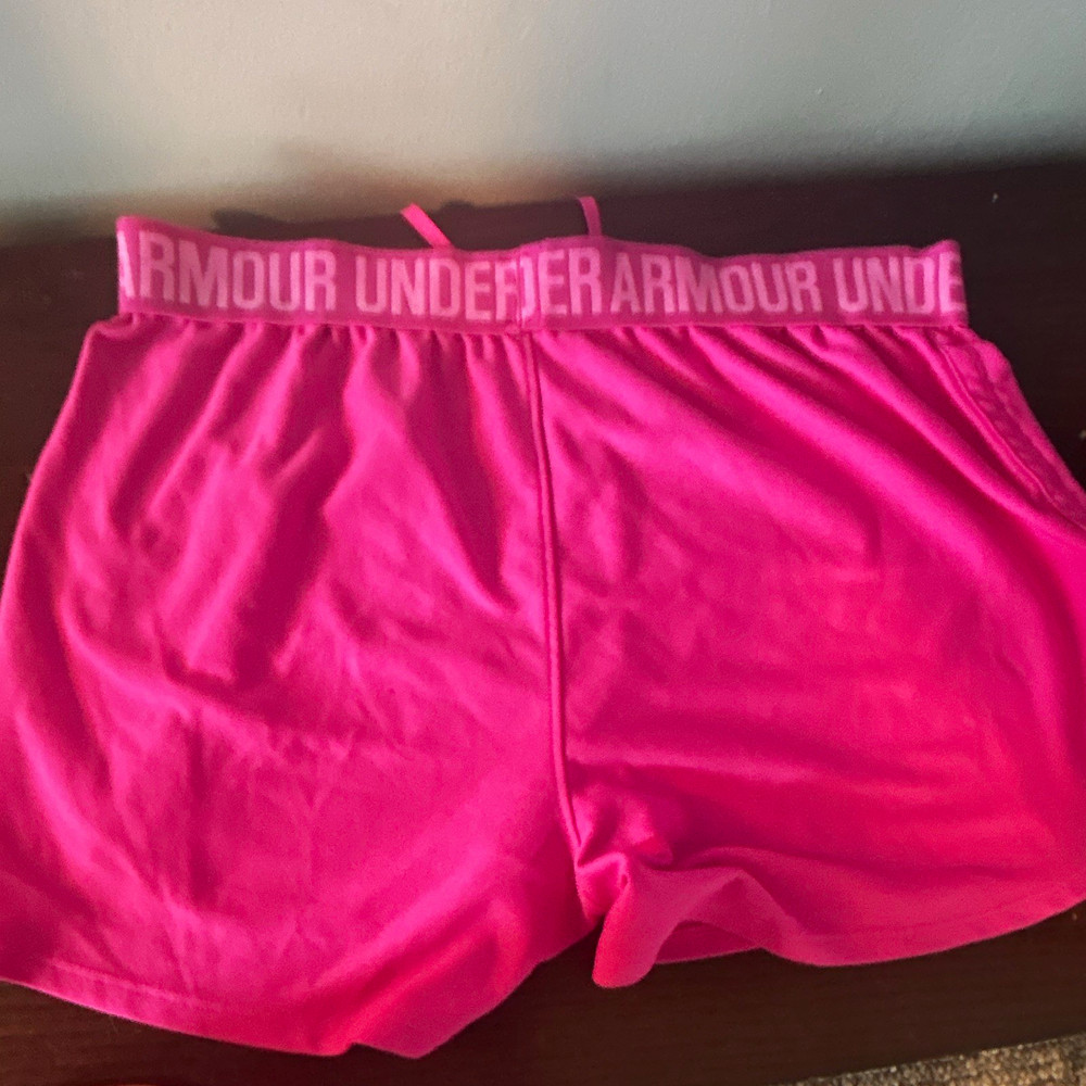 Under Armour Women’s Pink Athletic Shorts Logo Elastic Waist Gym Training M
