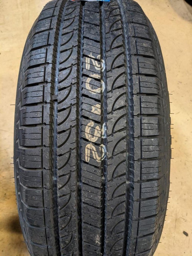 Yokohama Geolandar HT G056 245/60R18 All-Season SUV Tire