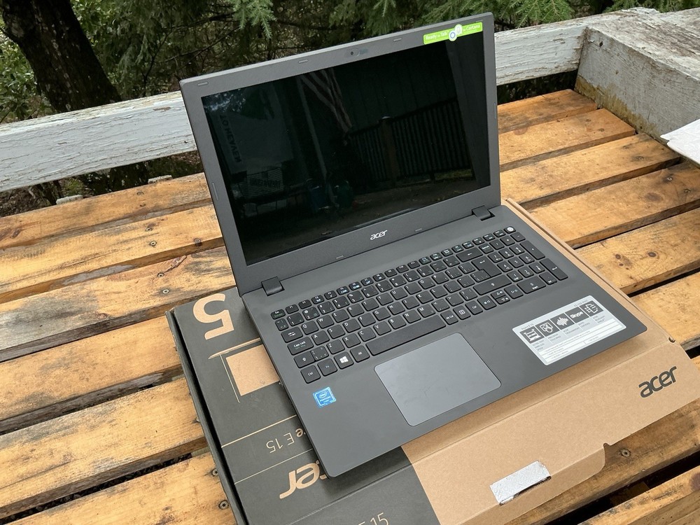 Acer Aspire E15 15.6in Laptop 500GB HDD 2.2GHz 4GB RAM E5-532-P5YC No Reserve-image