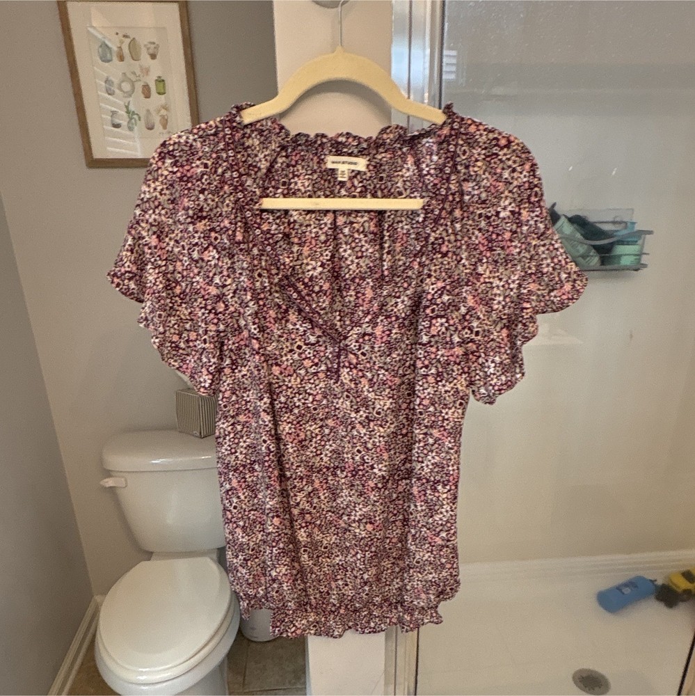 Max Studio Purple/Pink/White Floral V-Neck Smocked Flutter Sleeve Blouse Size M