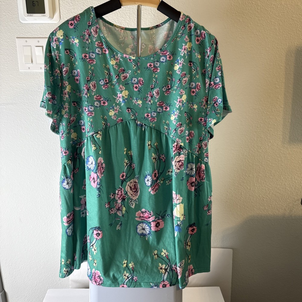 Women’s Blouse Floral Green Round Neck Size 2XL