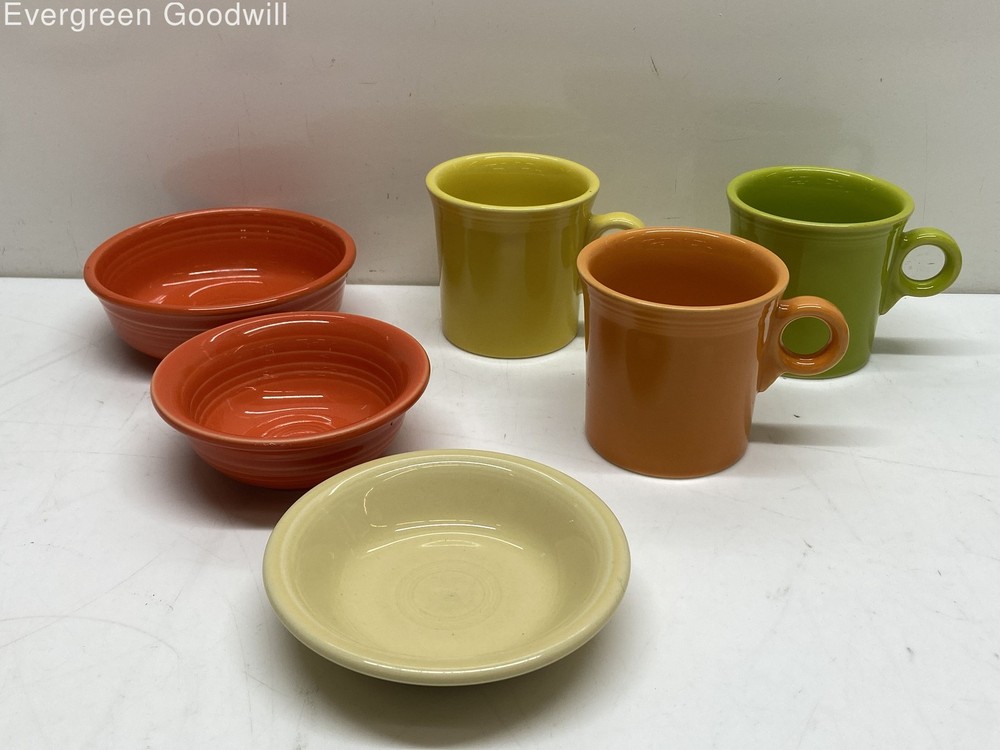Homer Laughlin Co. - Fiesta - Mug and Bowl Lot - Multicolor