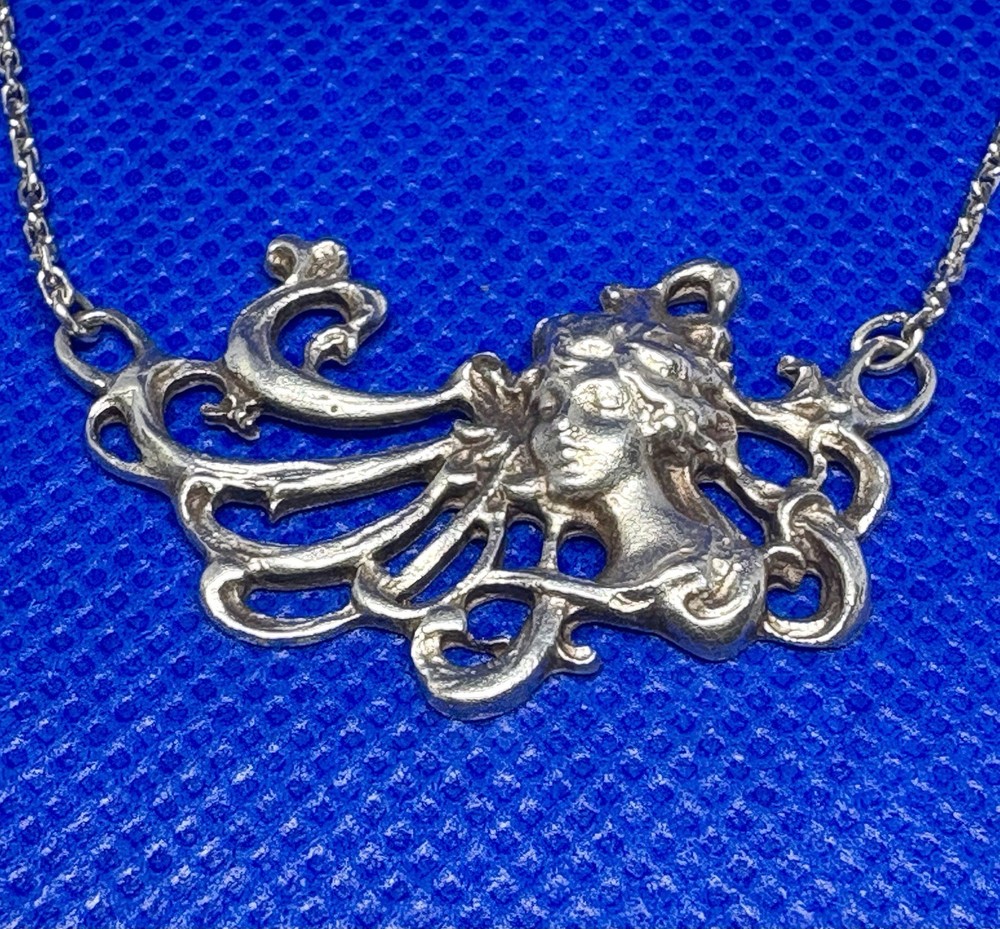 Antique Medusa Silver 835 Necklace 17.5“ GERMANY Art Nouveau sweeping cartouche