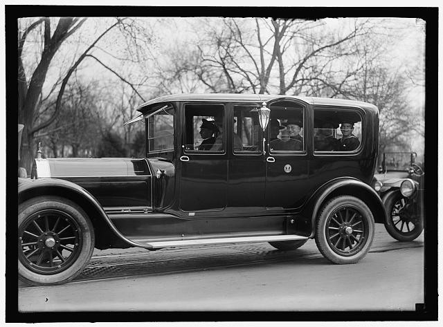 Automobile,Washington,DC,District of Columbia,Harris & Ewing,1913-1918