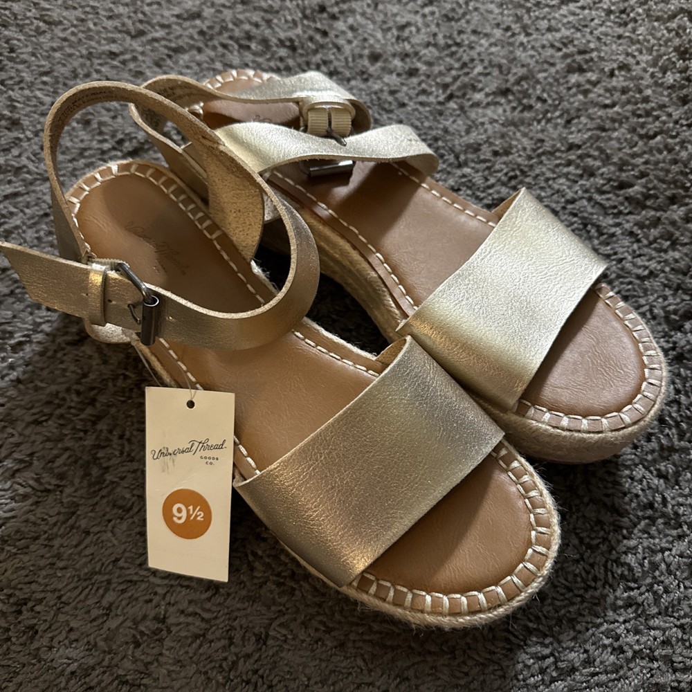 Universal Thread Gold Women's Sz 9.5 Faux Leather Two Piece Espadrille Platform