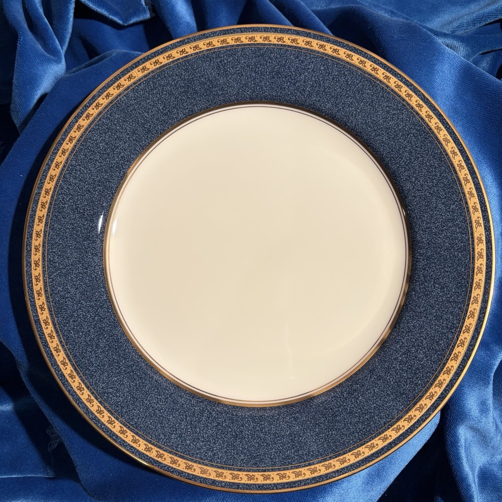 Mikasa Grande Ivory Imperial Lapis 10 7/8