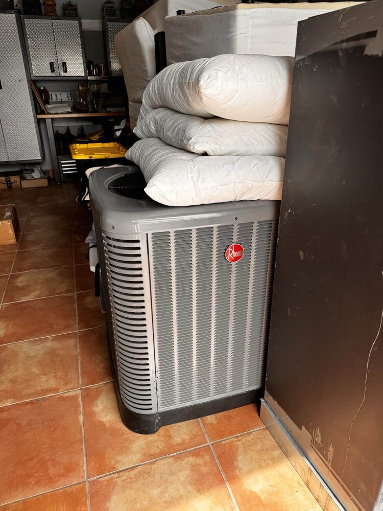 3.5 Ton Rheem Select R-454B 14.3 SEER2 Heat Pump System Condenser / Air Handler