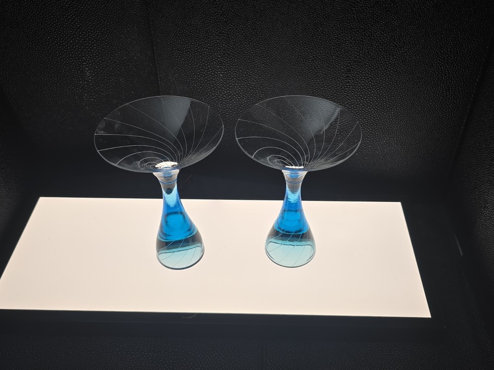 Set of 2 Bombay Sapphire Etched Swirl Martini Glasses Blue Stem Great Condition