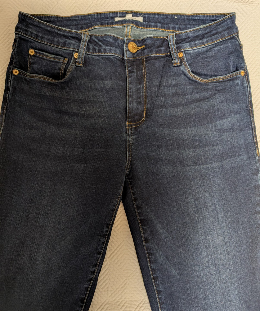 STS Blue Women’s Darren Girlfriend 9” Mid Rise Blue Jeans Size 30/10