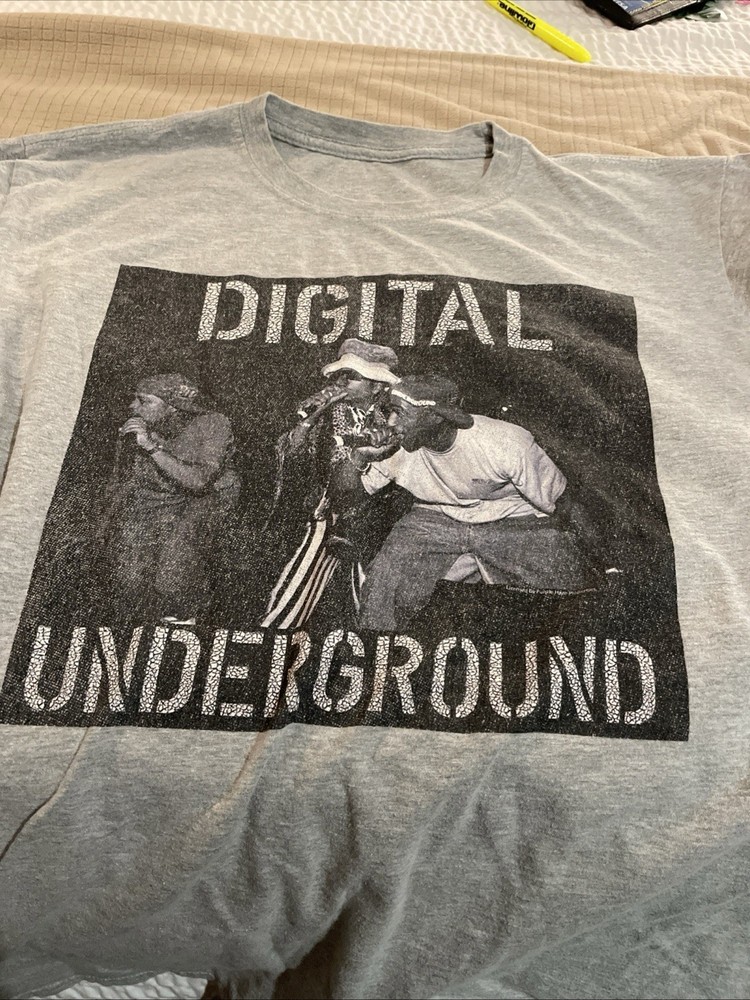 Digital Underground T-Shirt Featuring 2 PAC / Vintage 90’s