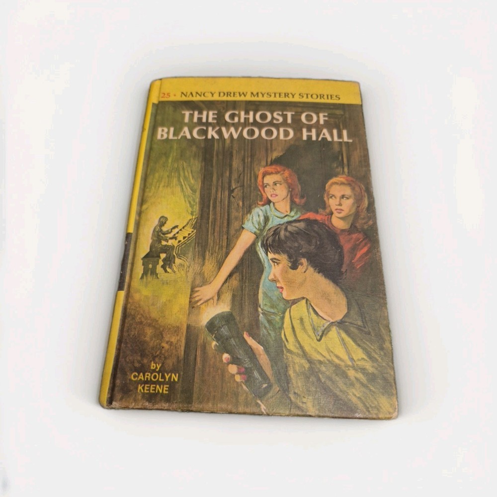 NANCY DREW MYSTERY STORIES - THE GHOST OF BLACKWOOD HALL, No. 25 Carolyn Keene