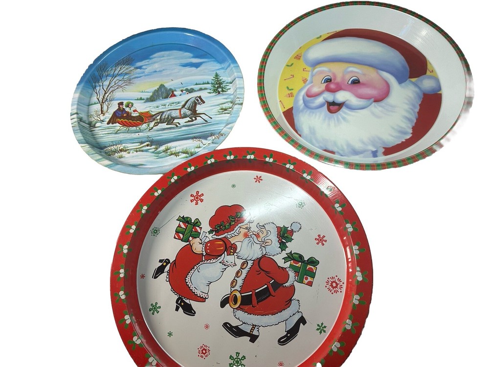Vtg Lot Of 3 Mr.Mrs. Santa Claus Metal Cookie tray 1980 Christmas Club. A corp