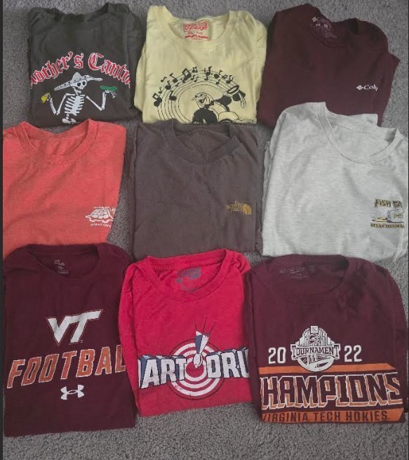 9 T shirt lot XL (Ocean City MD bars, VA Tech, Dart Drug, North Face, Columbia)