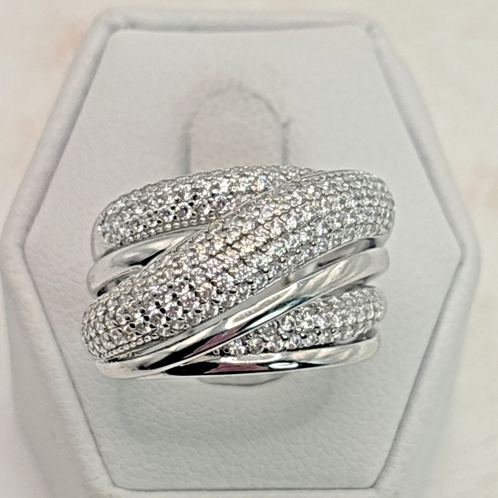 STUNNING .925 Vintage Sterling Silver Estate Ring Size 8 with Colorless stone