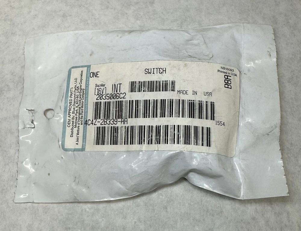 NEW OEM Genuine International Navistar 2035006C2 Air Brake Pressure Switch