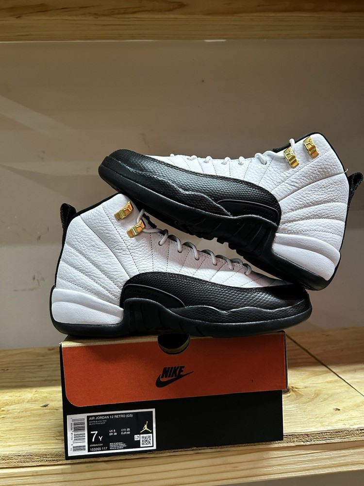 Jordan 12 Taxi Gs Size 7y
