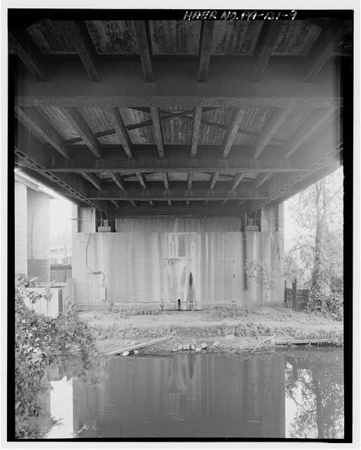 9. View south, span 8, underside - Hill-to-Hill Bridge, Spans Lehigh River at