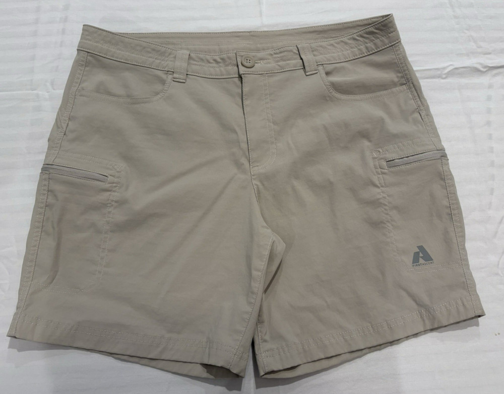 Eddie Bauer Women's First Ascent Beige Cargo Shorts Size 16 Nylon/Spandex Hiking