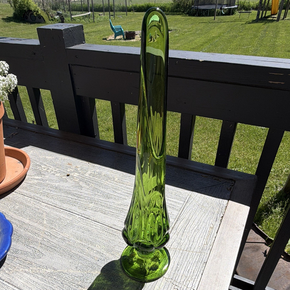 Green Art Glass Decorative Bud Vase Tall Swung Floral Display Vase 14.5”