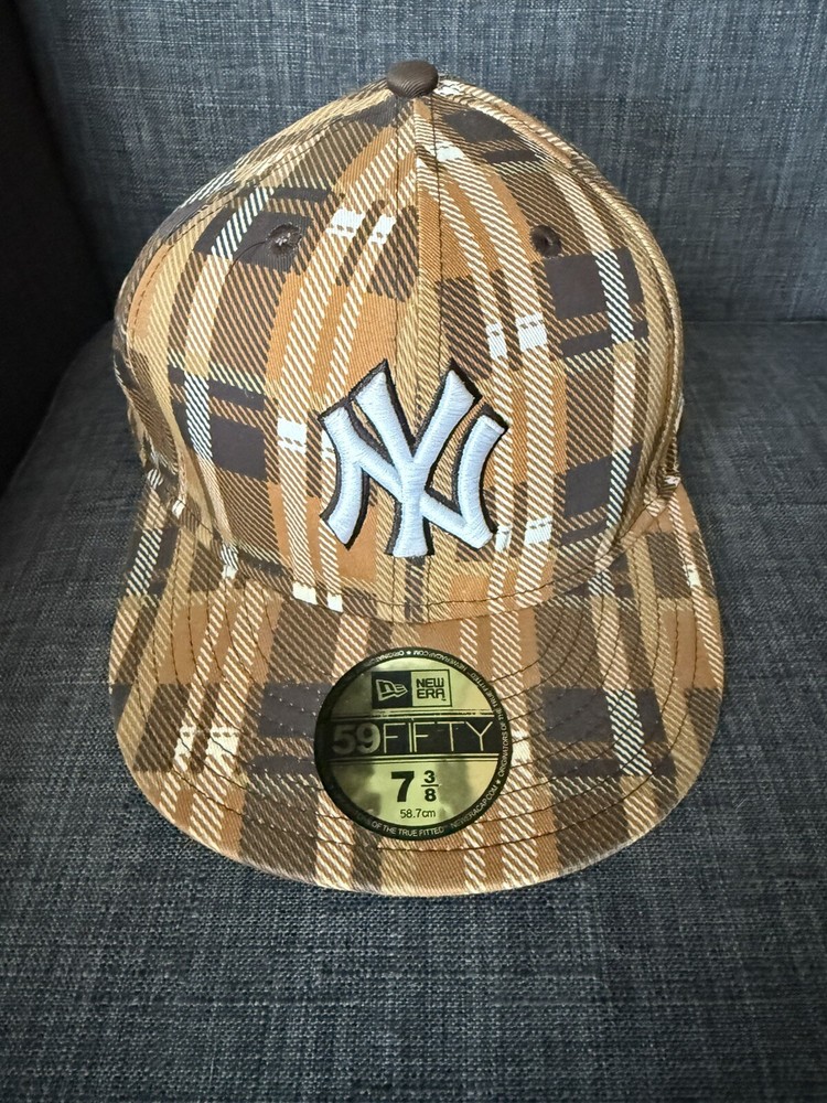 RARE~ NY METS FITTED HAT ~ SIZE~ 7 3/8~ 58.7CM ~ Plaid Design!!