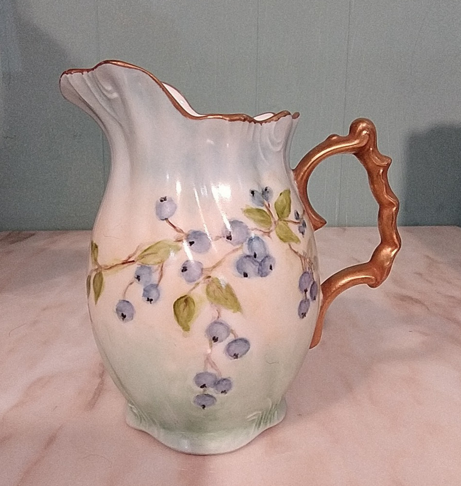 Blueberry Pitcher 5.75