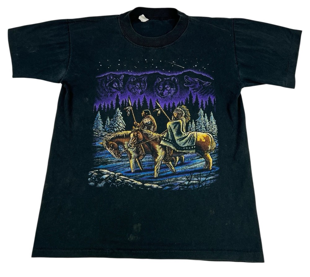 Vintage 90s Native American Wolves T-Shirt Size Medium Single Stitch USA Made