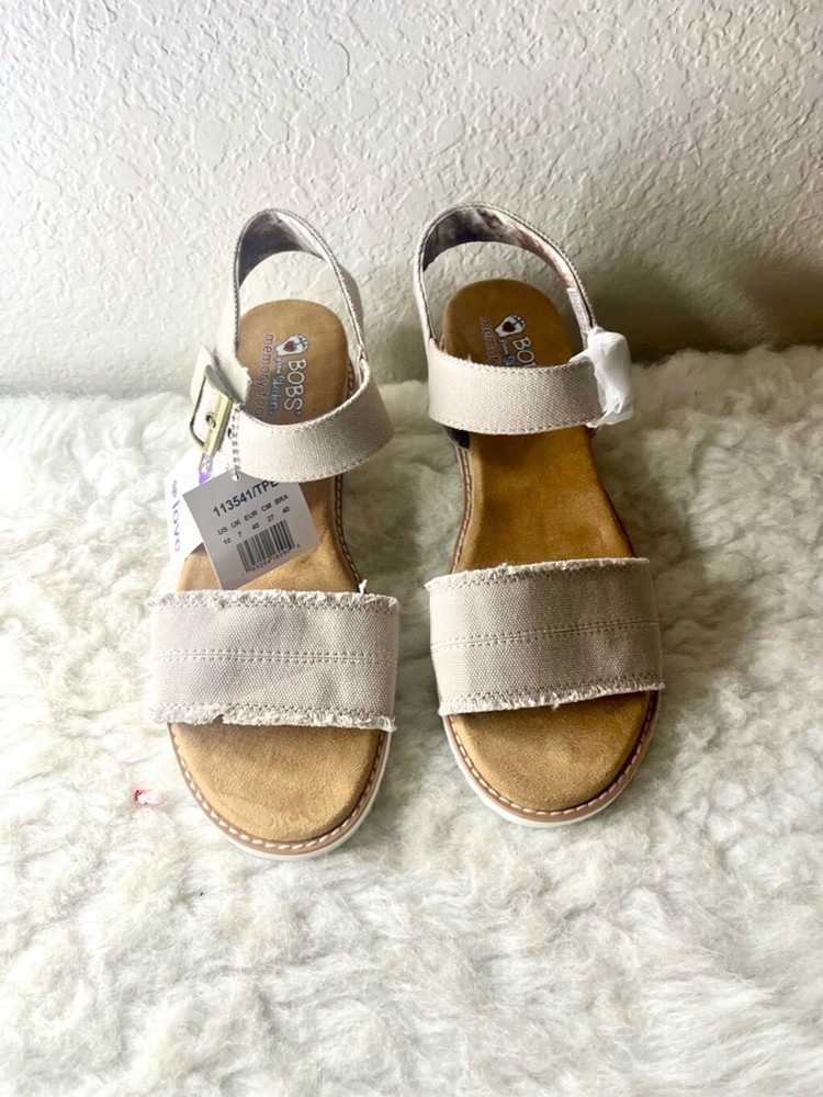 Skechers Women's Desert Kiss Adobe Princess Sandals NWOB Size 10