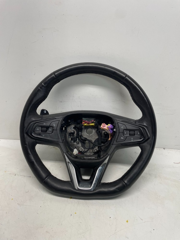 2018-2021 CHEVY BOLT EV FRONT LEFT STEERING WHEEL RING 3-SPOKE LEATHER BLACK OEM