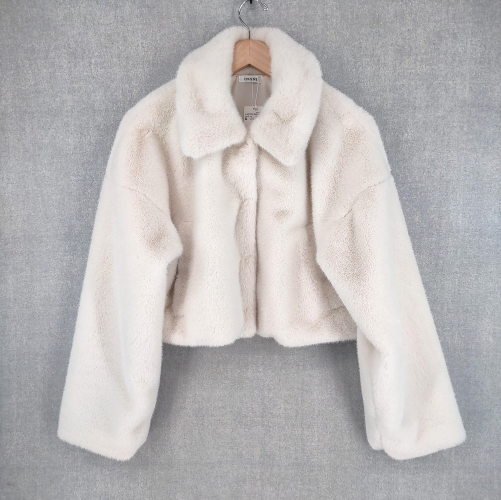 INGNI Faux Fur Jacket Womens Medium Ivory Soft Plush Cropped Coat Wedding Formal