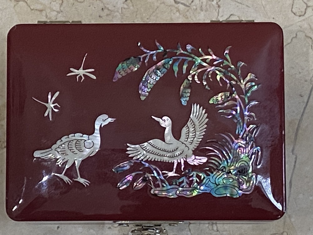 Lacquer Wood Jewelry Box with Mother of Pearl Duck Inlay 4 Inch