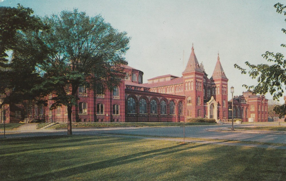 Arts And Industries Building, Smithsonian Institution, Washington DC Postcard