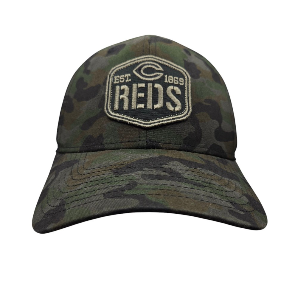 Genuine Merchandise Fan Favorite MLB Cincinnati Reds Camo Snapback Hat