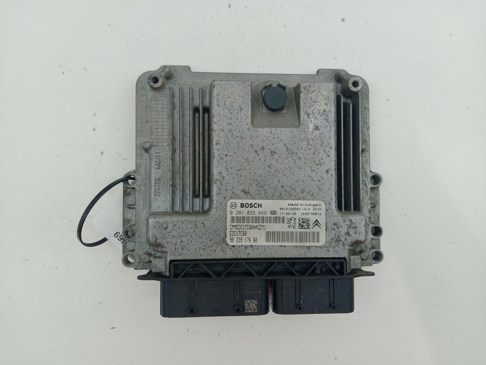 PEUGEOT 3008 ENGINE CONTROL MODULE ECU 1.6D 9822917680 MK2 P84 2016 - 2020
