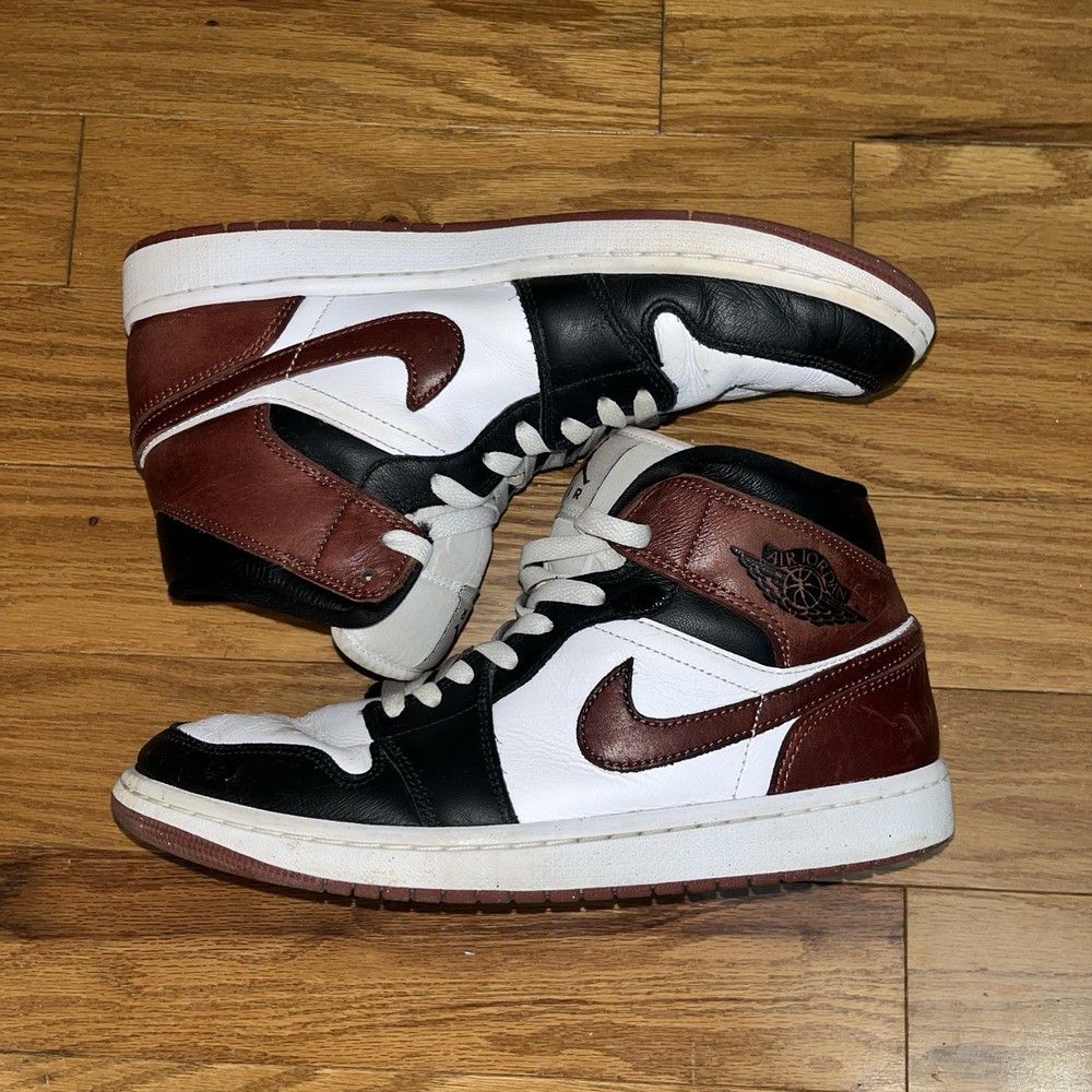 Nike Vintage Air Jordan 1 Men’s Size 9.5 Crimson Red White Black Sneakers Retro