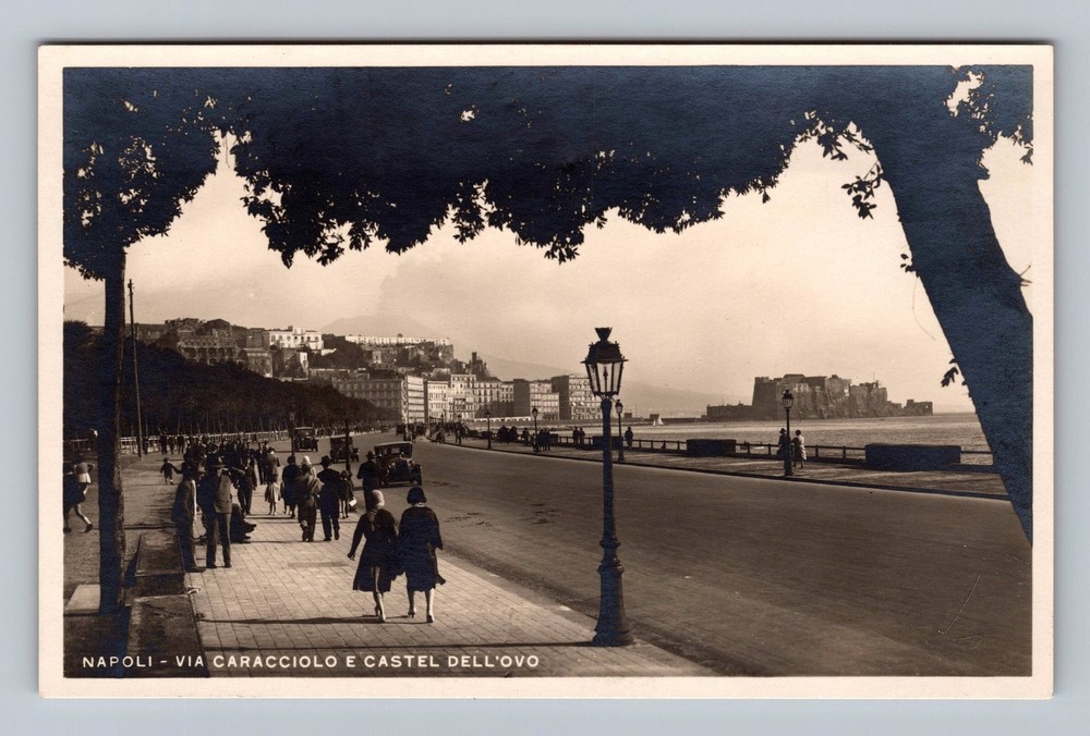 Italy- Naples Caracciolo Street & The Egg Castle Standard Old Vintage Postcard