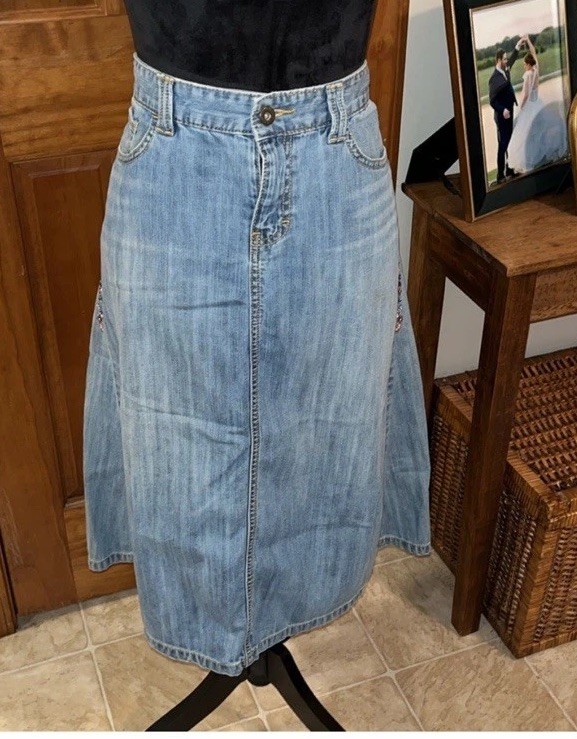 Vintage Tommy Hilfiger Women’s Denim Midi Skirt Size 10