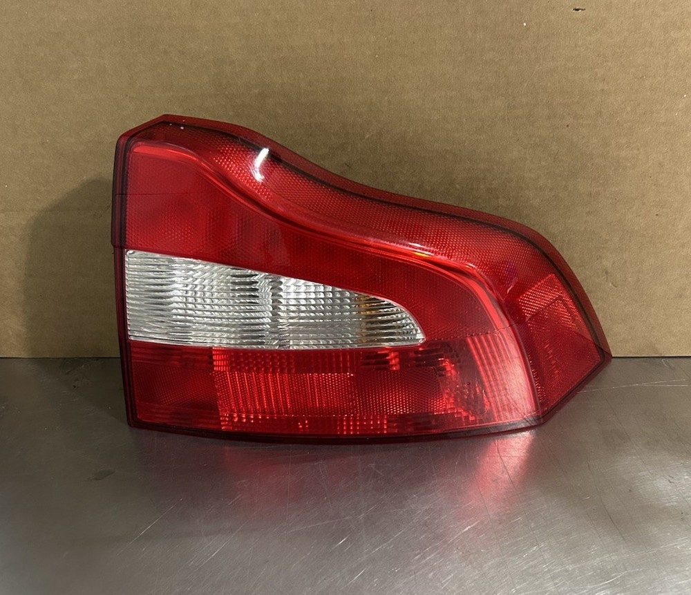 2007-2013 Volvo S80 Passenger Side Tail Light Replacement Part #701