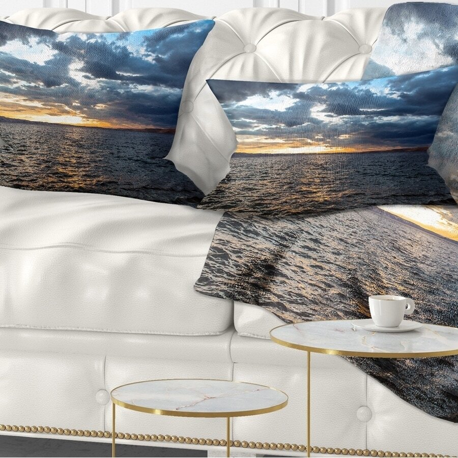 Designart 'Beautiful Seascape under Cloudy Sky' Modern