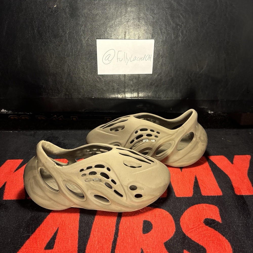 Size 5 - adidas Yeezy Foam Runner Stone Sage